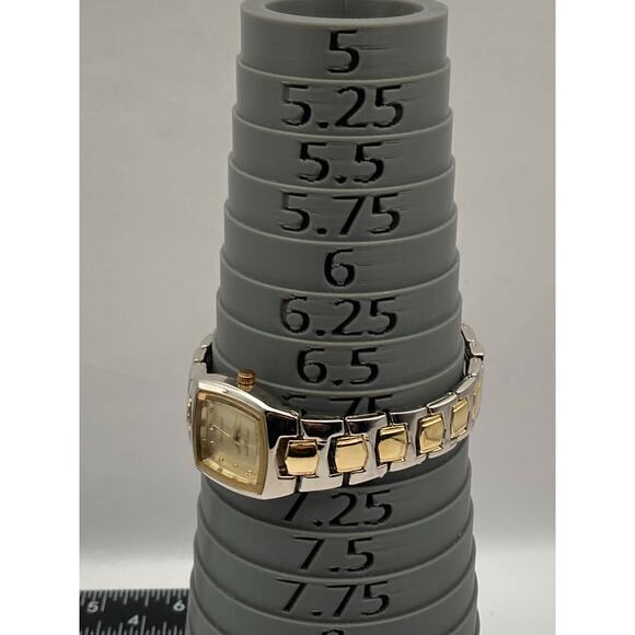 Stylish Vellaccio Women's Quartz Watch 23mm Gold and Silver Tones - New Battery - Picture 8 of 9